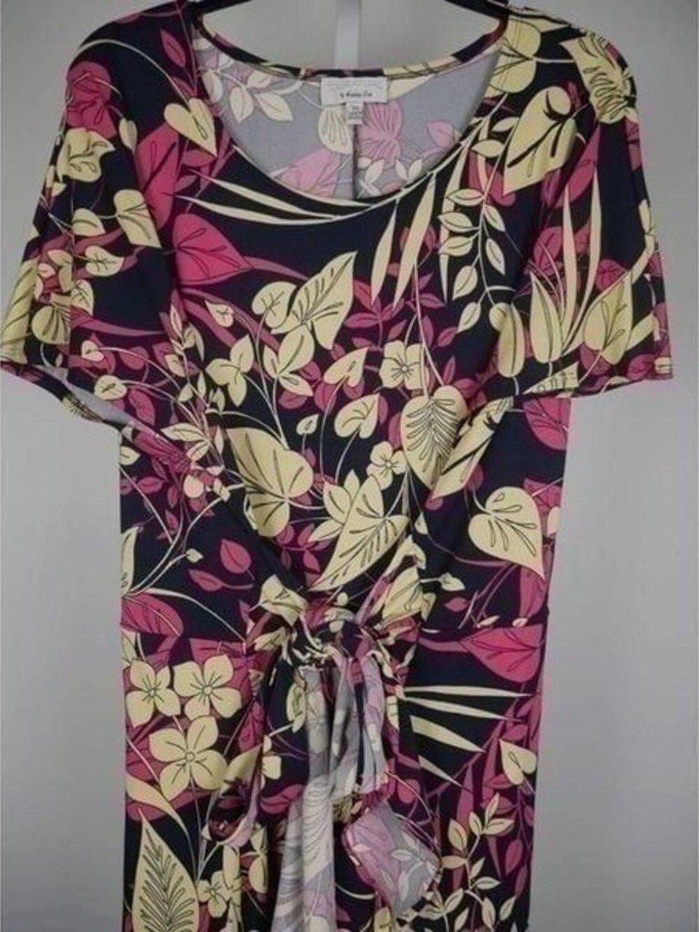 Bee Floral Plus
